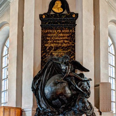 20140306-13113677115-monument_to_descartes_cartesiusmonumentet