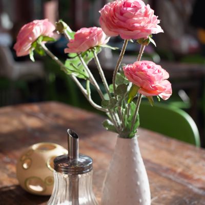 Sugar & vase