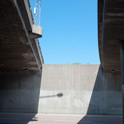 E18