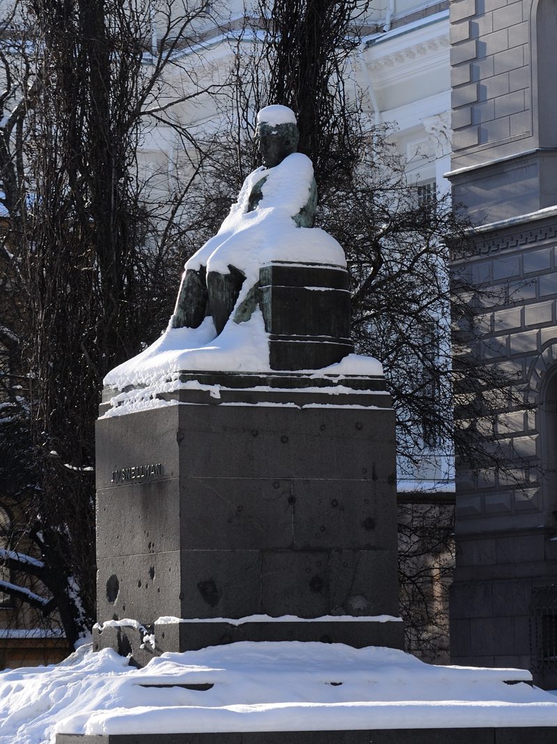 Snellman in snow - Helsinki Feb 2026