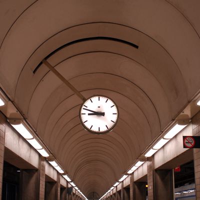 09:47