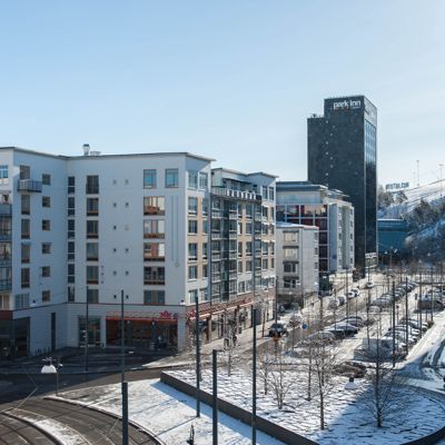 Hammarby Allé / March equinox +1