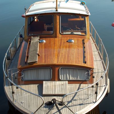 one of the boats moored along Sickla Kanal. Lightly auto-tuned in Picasa.