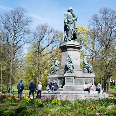 Humlegården / Linné